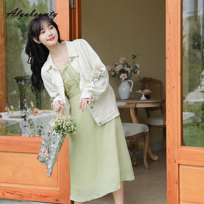 Japanischer Preppy-Stil Frühling Herbst Damen Oversize Mantel Umlegekragen Aprikose Lockere Jacke Blumenstickerei Chic Oberbekleidung