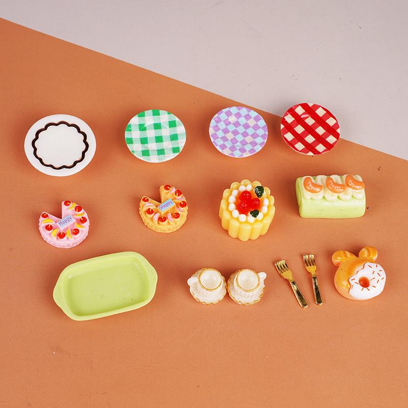 Simulation Mini Acrylic Dining Table Model Ornament Dim Sum Table Children'S Play House Toys Food Play Doll House