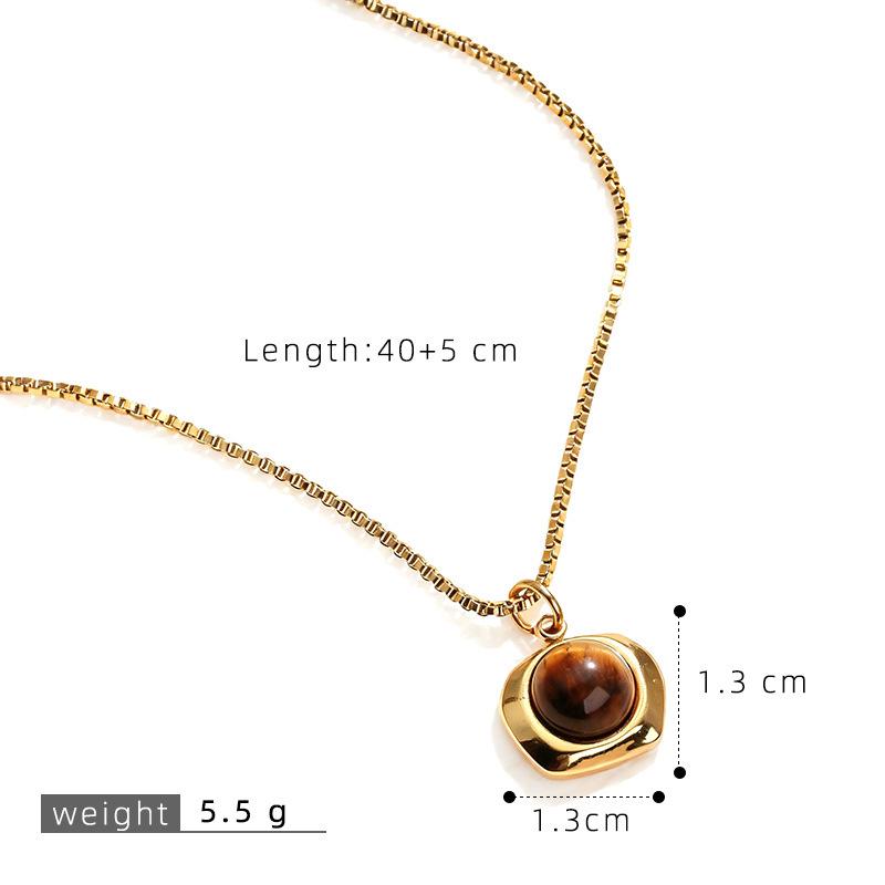 Women's Retro Tiger Eye Pendant Necklace - Luxury Titanium Steel Clavicle Chain, Non-Fading, Versatile Fashion Accessory