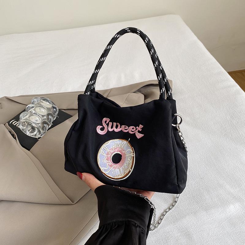 

Embroidered nylon messenger bag mini Japanese casual bag shoulder chain messenger bag 2025 summer new messenger bag