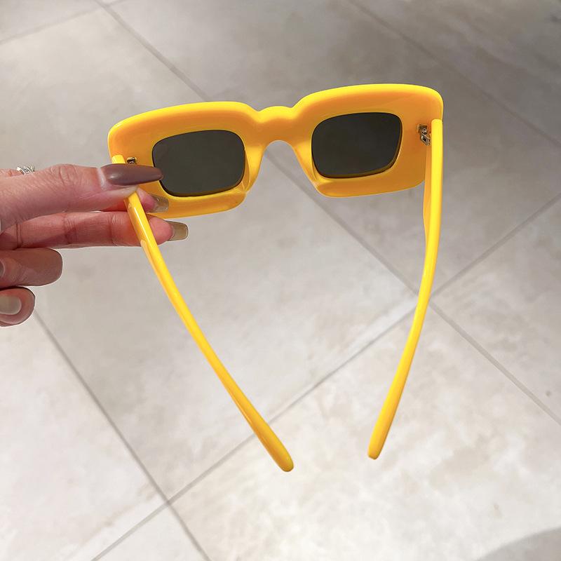 New Oversized Sunglasses Women Fashion UV400 Protection Funny Personality Sun Glasses Outdoor Street Photo Eyewear