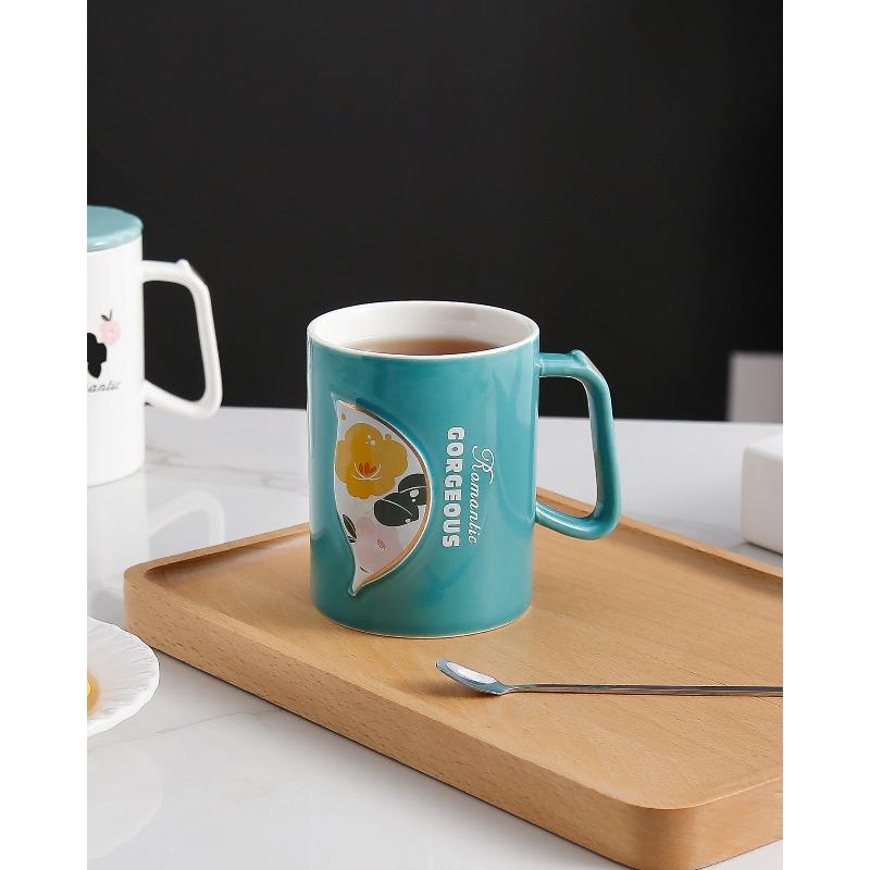 Kreative Geprägte Wunderschöne Romantische Blume und Blatt Keramiktasse mit Deckel Löffel Büro Zuhause Kaffee Milch Tasse Begleiter Geschenk Tasse