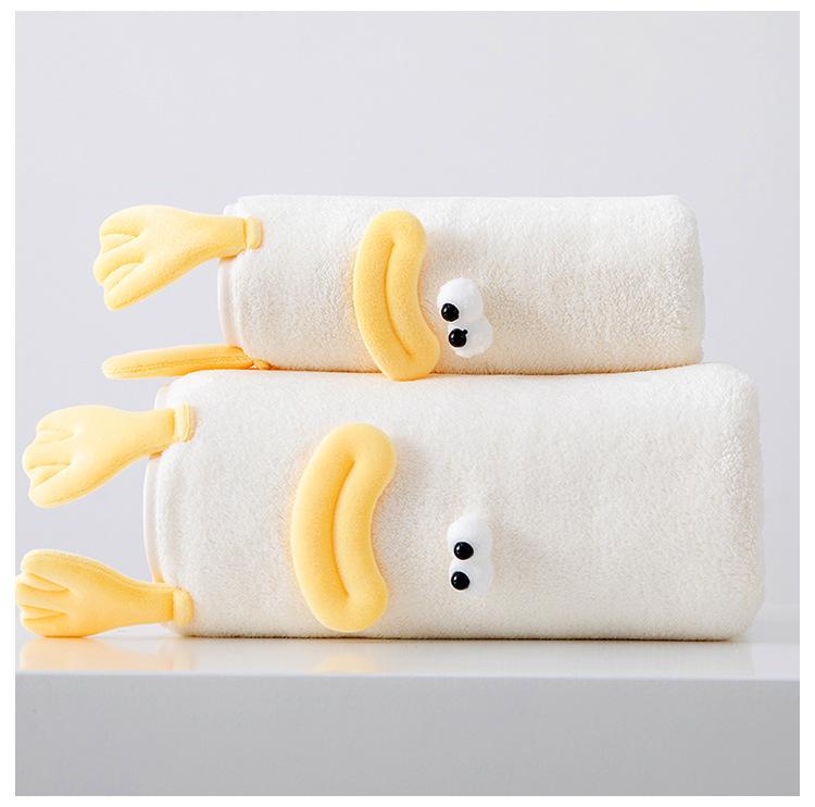 The new cute cartoon cute duck feet coral fleece towel is soft and absorbs water without shedding hair. Student mother towel