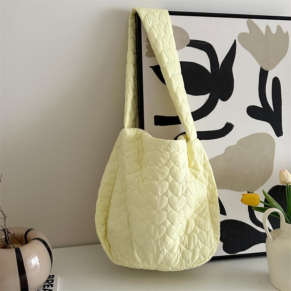 

Quilted love cotton tote travel bag messenger bag women s large capacity shoulder messenger canvas bag
