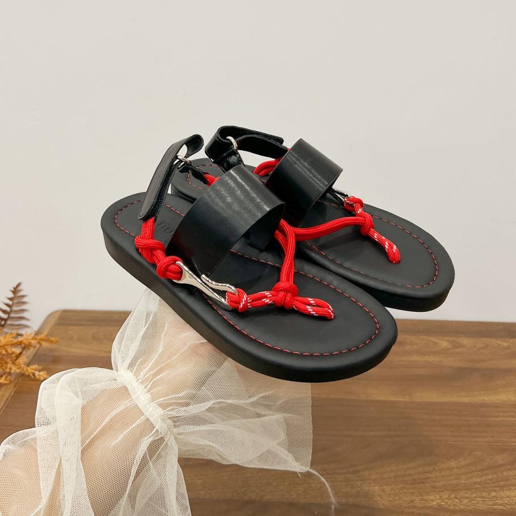 Simple flat-bottomed French two-wear toe herringbone cool slippers, super foreign style, casual beach Roman sandals summer