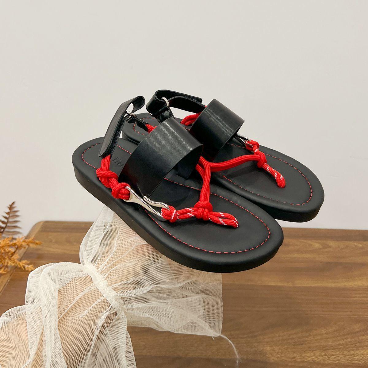 

Simple flat-bottomed French two-wear toe herringbone cool slippers, super foreign style, casual beach Roman sandals summer 35