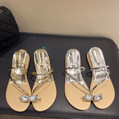Zapatillas frescas de verano para mujer 2025 nuevas de estilo hada, sandalias francesas nicho de tacón alto con suela plana y puntera cubierta de pedrería