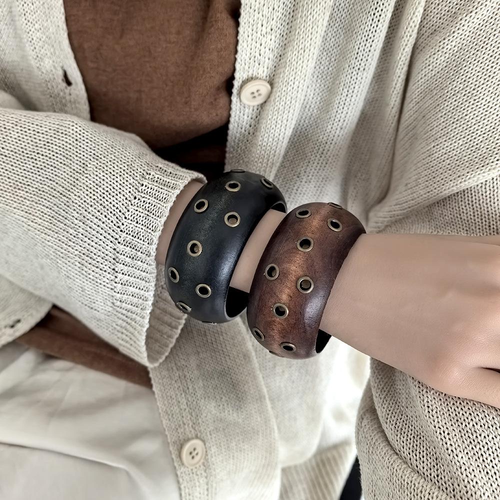 Exaggeration Punk Hip-Hop Round Hole Wood Geometric Wide Bangles Vintage Fashion Bracelet Bangle For Women Men Jewelry