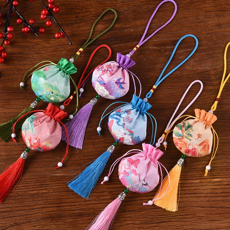 Ping An Cultural Scenic Amulet: Hanfu Style Sachet Pendant for Safety and Luck