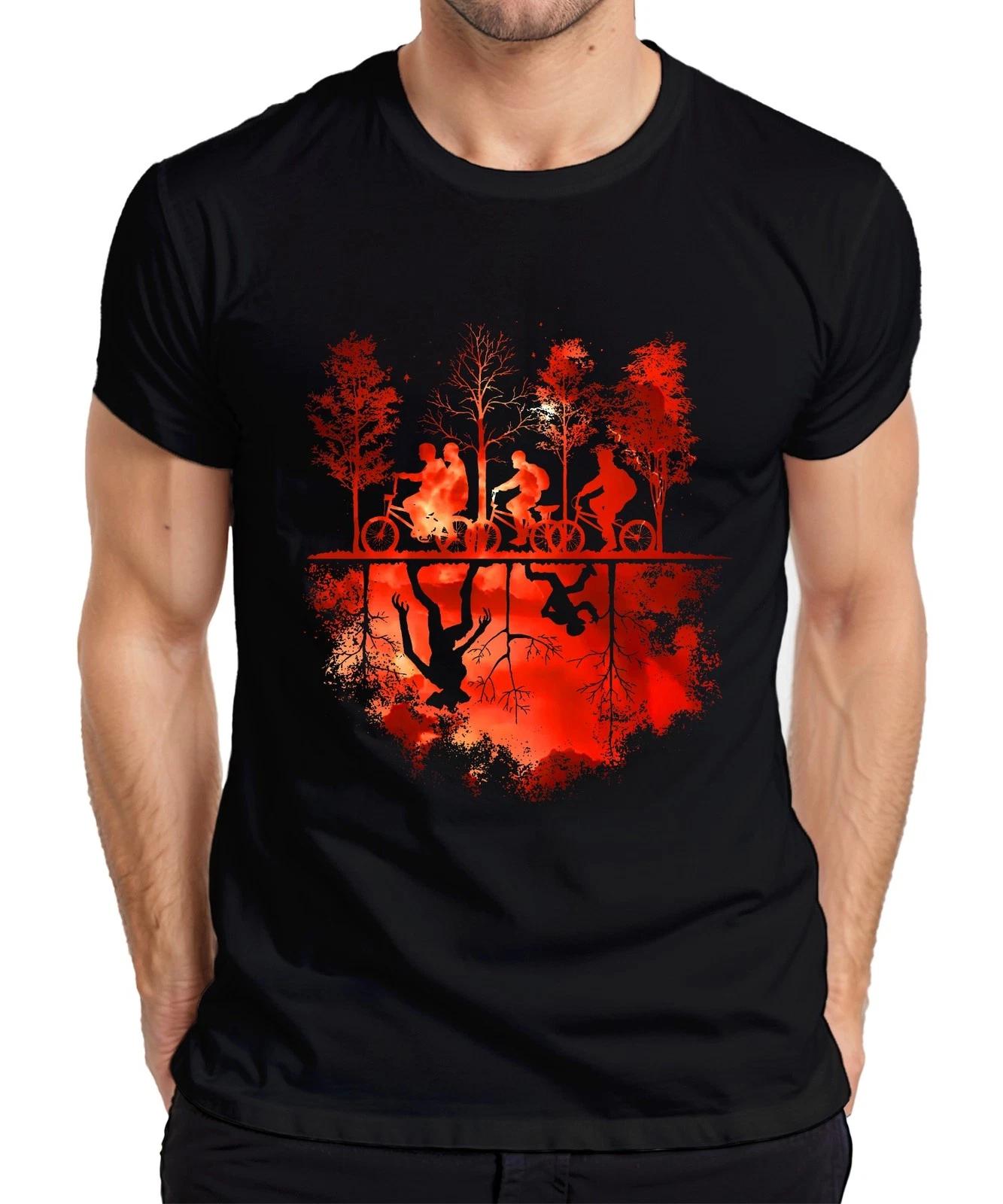 Upside Down Fahrräder Kinder Wald Monster Horror 80er Retro Herren T-Shirt XXL