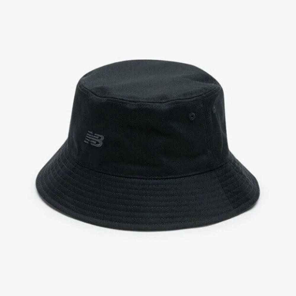 [New Balance] Hat OQK NBGDFS1112-19 Reversible Cotton Bucket Hat Black series