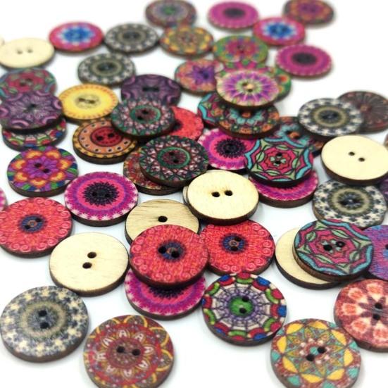 100Pcs Bohemian Style Retro Pattern Round Shape Wooden Buttons Clothing Decor