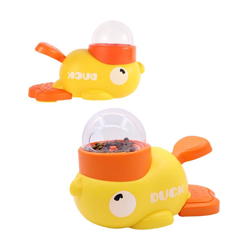 The Little Yellow Duck Steps On The Feeding Device, The Puppy's Training Toy Expanders Energy, The Freeze-dried Launcher, The Dog Leaks Food