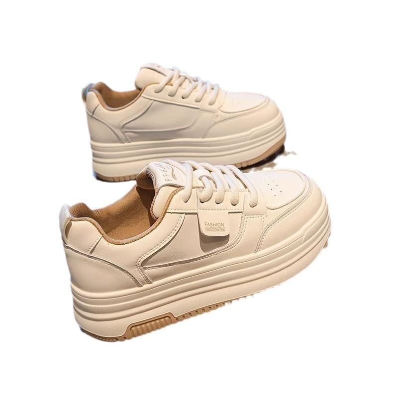 Thick-soled versatile little white shoes women's 2025 new spring lightweight black and white panda shoes versatile sports and leisure board shoes