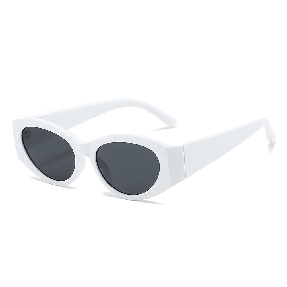 Retro Olive Green Cat Eye Sunglasses for Women Men Stylish UV Protection Trendy Fashion Street Style Eyewear