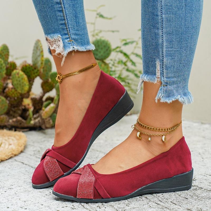 Damen Flats mit runder Zehenpartie in Überweite, Strassbesetzte tief ausgeschnittene Slipper, Modische, lässige Komfort-Mokassins für Damen
