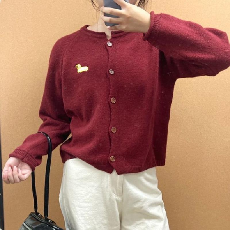 

A Gentle Embroidered Puppy Sweater for Women, A New Autumn Style Soft, Loose and Youthful Long-sleeved Knitted Coat One size красный