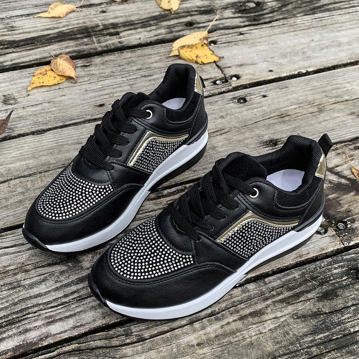 

Европейские и американские спортивные женские туфли больших размеров для отдыха на весну и лето, новые повседневные туфли на толстой подошве с наклонным каблуком, со шнуровкой, со стразами 43 чёрный