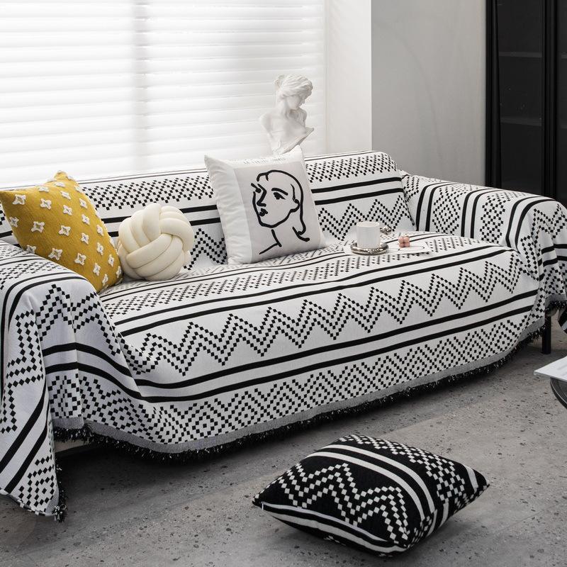 Four Seasons Universal Chenille Jacquard Double-Sided Sofa Cover Towel Nordic Black and White All-Inclusive
