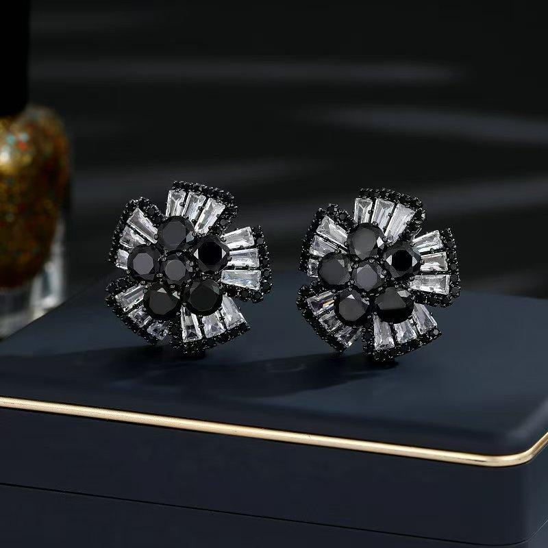 Nuovi orecchini a bottone floreali tridimensionali con strass completi 2025 per donna