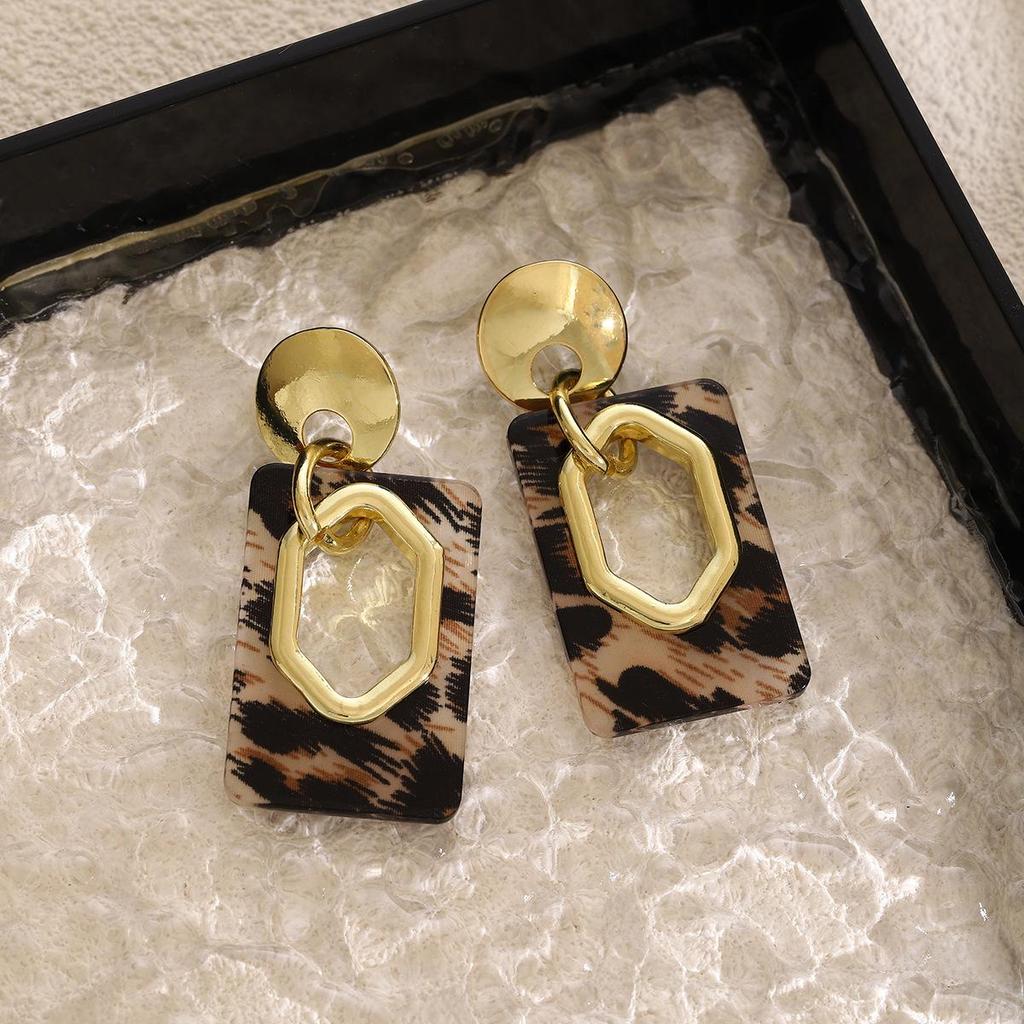 Silver Needle Geometric Leopard Print Earrings - Trendy Retro Studs for Women