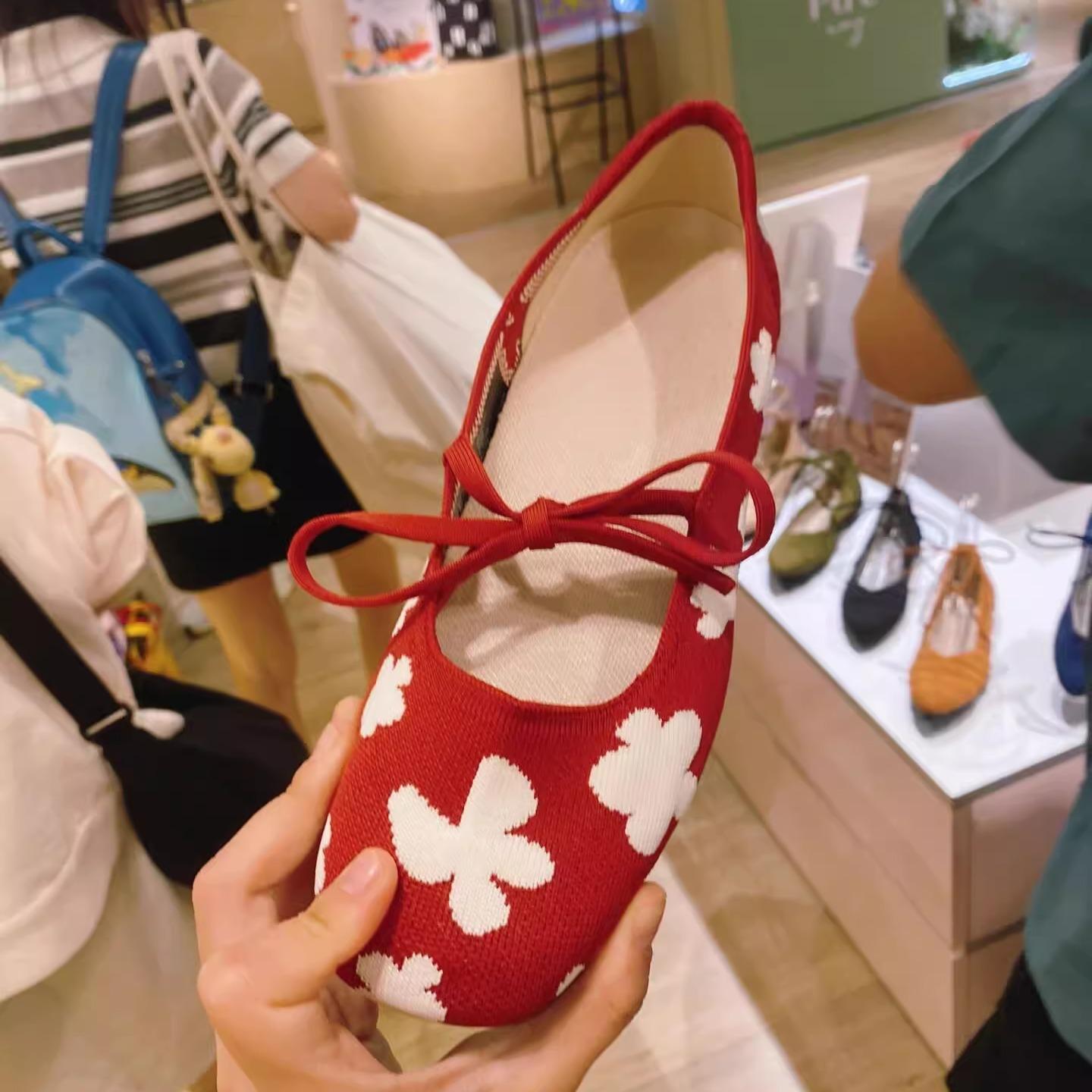 

Версия из коровьей кожи~ Маленькие красные туфли на внутренней платформе в балетном стиле с круглым носком, красные туфли-лодочки, женские, с бантом для юбки, туфли Мэри Джейн 40 красный