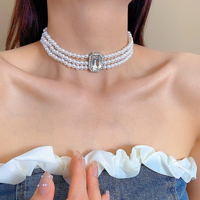 Korean Retro Pearl Diamond Fringed Neck Chain Internet Celebrity Temperament Design Sense Flower Bow Collarbone Chain Necklace Female