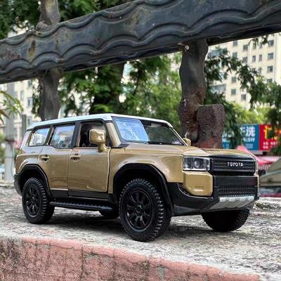 Toyota Land Cruiser 250 Off-Road SUV 5-palcové kovové auto simulácia odliatok a hračka RMZ city 1:36 darčekových modelov zo zliatiny pre deti
