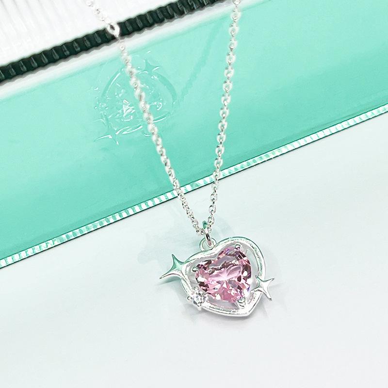 Pink Love Necklace Women's Light Luxury Retro Temperament Heart-shaped Crystal Stainless Steel Collarbone Chain Star Neck Chain