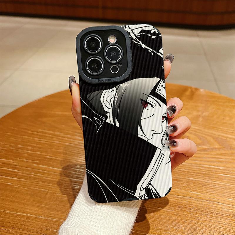 

Чехол из кожи с вертикальным зернистым узором и принтом Учиха Итачи, мягкий силиконовый чехол с полной защитой объектива камеры для iPhone iPhone 15 Pro Max