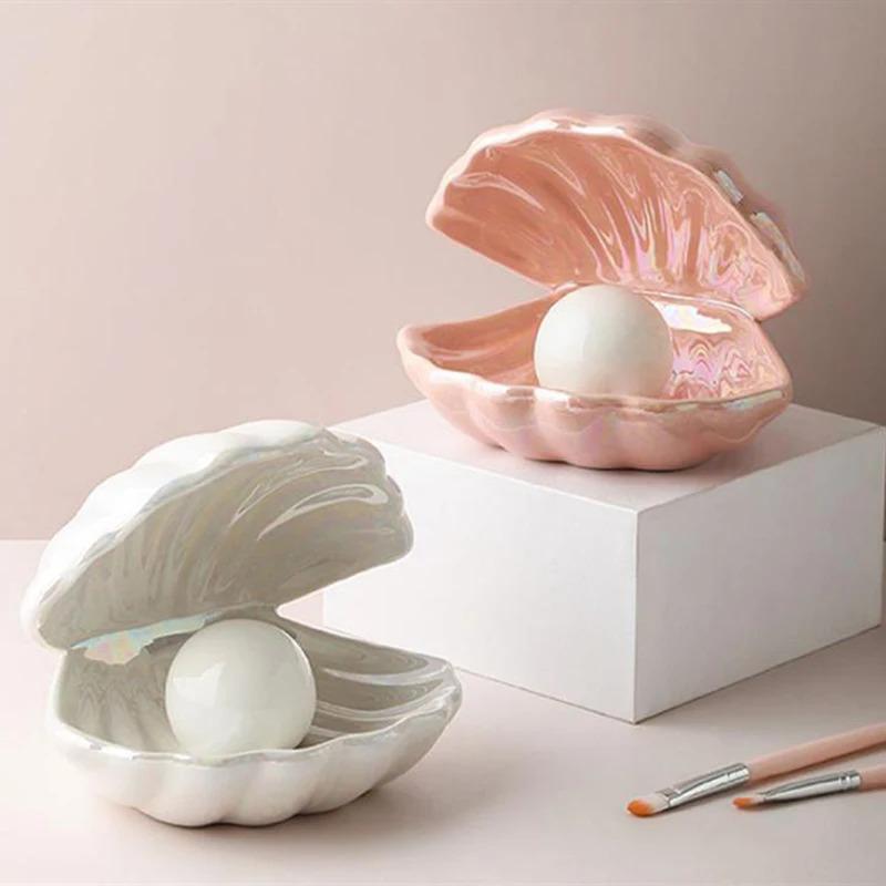 Whimsical Seashell Night Light – Dreamy Ceramic Bedside Lamp for Girls, Romantic Desktop Decor with Soft Glow