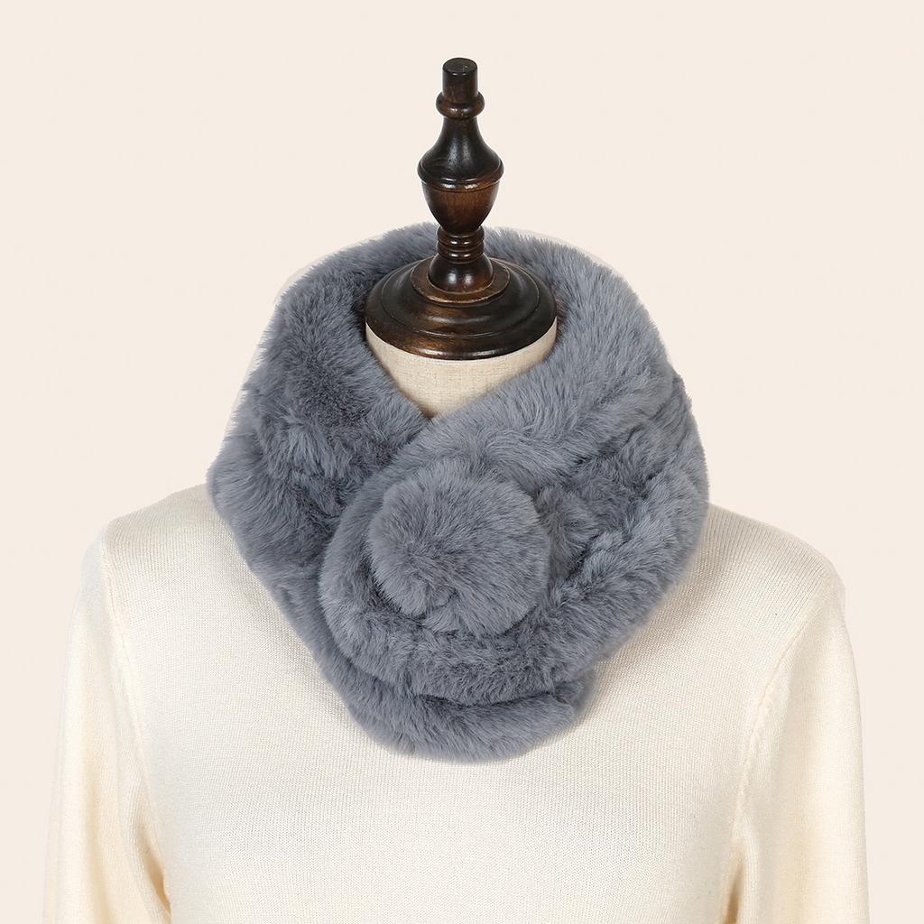 New Faux Fox Fur Scarf Shawl Pearl Fashion Warm Thicken Fake Fur Collar Women Short Neckerchief Neck Warmer Clothing Accessories