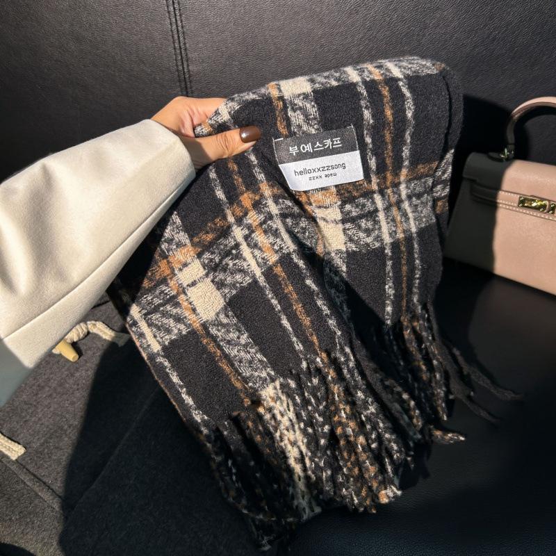 High-End Plaid Shawl for Women - 2025 Autumn/Winter Korean Style Thickened Imitation Cashmere Scarf