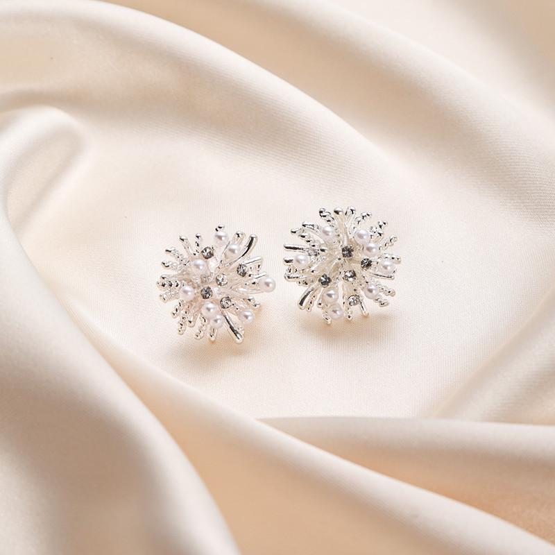 2025 Snowflake Pearl Stud Firework Earrings - Elegant Light Luxury Flower Design