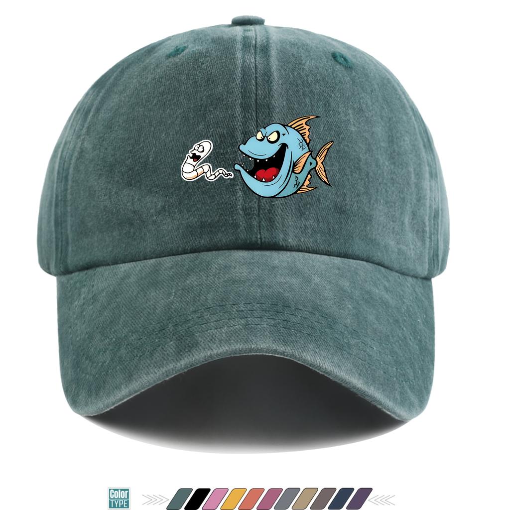 A Humorous And Stylish Animated Print Baseball Cap in Modern Sports Style This Black Papa Trucker Hat Features a Vintage Curv