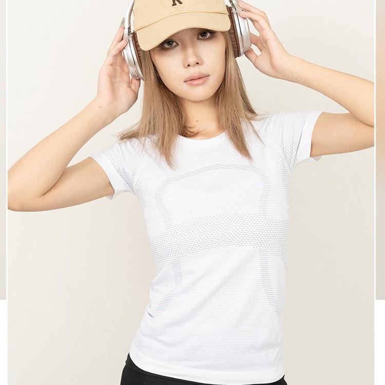 

LULU Quick-Dry Yoga and Running T-Shirt - Slim Fit Short Sleeve M