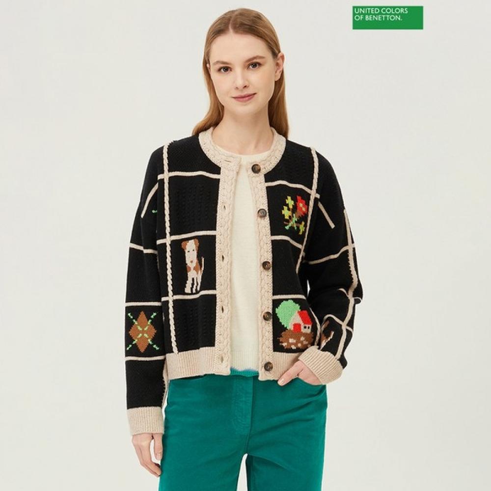 

Benetton Benetton Cable Intarsia Round Neck Knit Cardigan Bakca2511 BK_black/OS