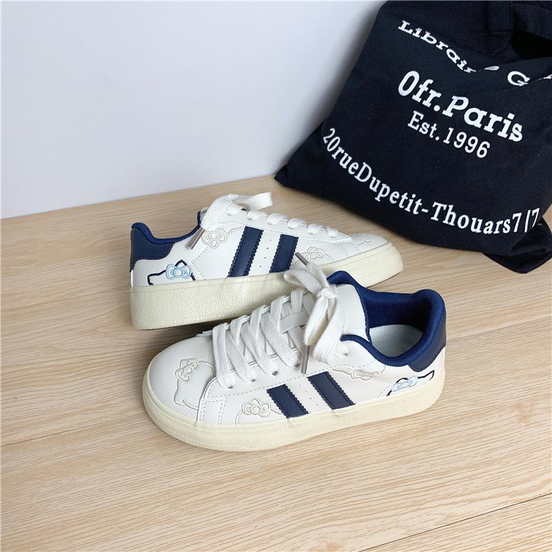 Platform white shoes women's 2025 new spring popular student leisure sports board shoes increase height versatile women's shoes