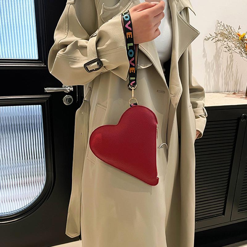 Fashion Heart-Shaped Mini Clutch for Women Candy Colored Coin Purse with Wristlet Stylish Zipper Card Holder & Key Pouch