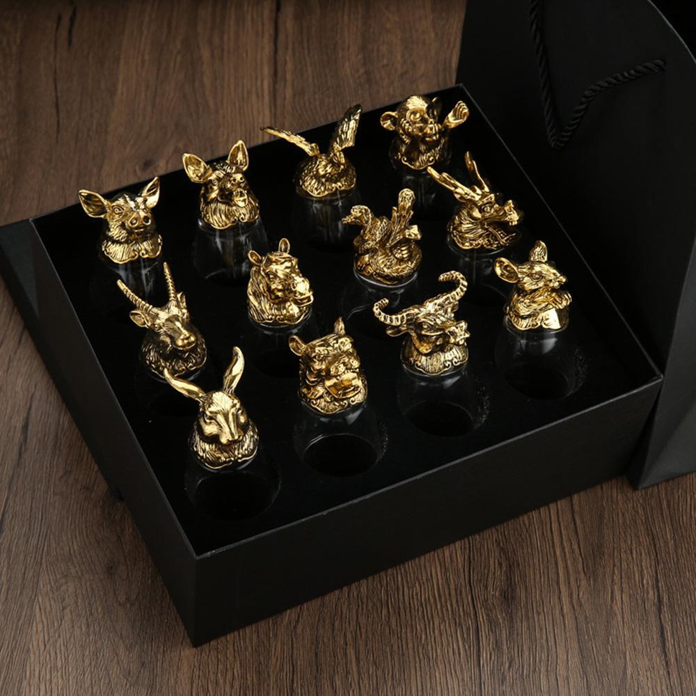 Luxuriöses Retro-Sternzeichen-Kristallglas-Likörset für den Heimgebrauch Weißweinglas Familien-Set 12 Stück Spirituosengläser Geschenk für Freund