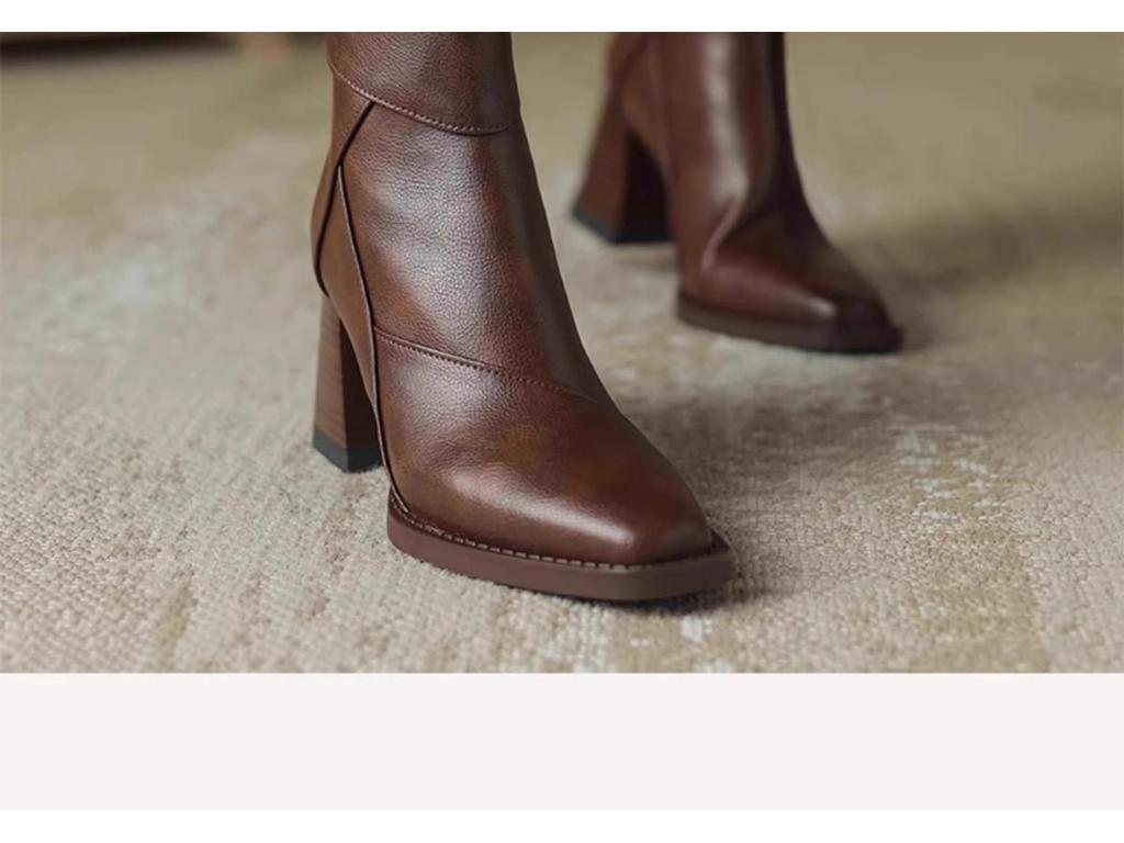 Women's Vintage Brown Chunky Heel Ankle Boots, 2025 Autumn/Winter Martin Style with Back Zipper High Heel.