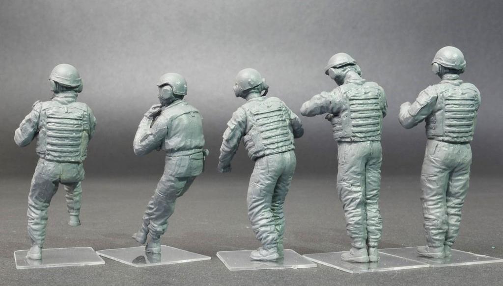 MiniArt Scale American Tank Crew Plastic Model Kit MA37005 1/35 (5-Piece Set)