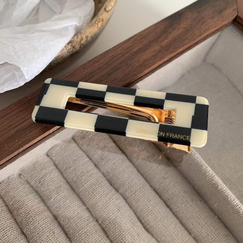 Içi boş Kare Asetik Asit saç tokası Siyah ve Beyaz Dama Tahtası Ördek Gaga Klipsi Kız Taze Çiçek Ördek Gaga Klipsi Yan Patlama Klip