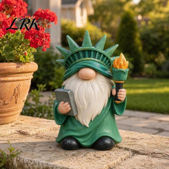 American Celebration Garden Art Patriotic Gnome Statue, 250th Anniversary Independence Day Decor, Resin Red White All Season Outdoor Decoration