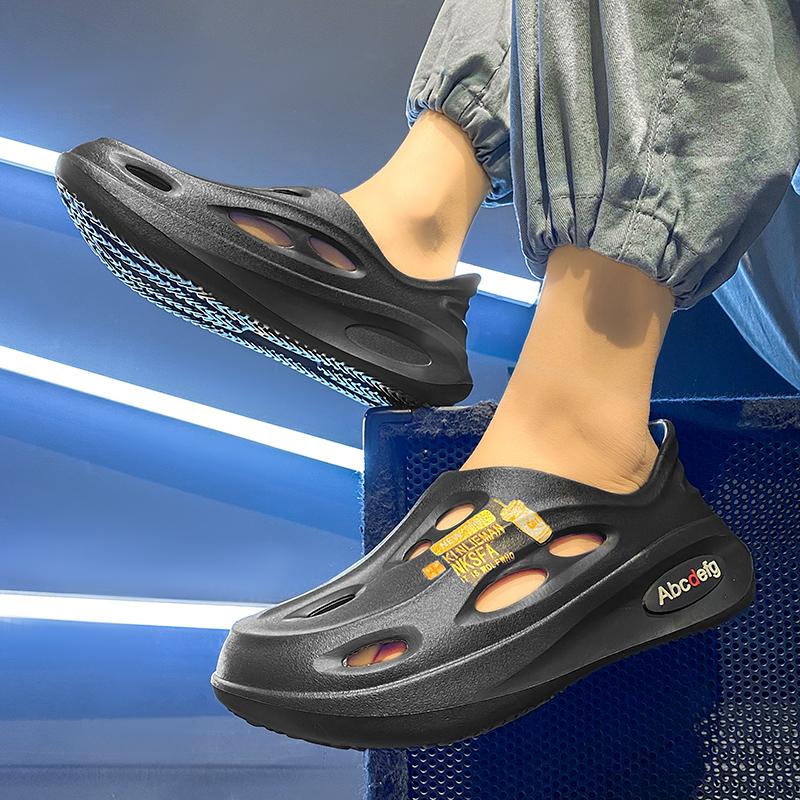 New Men's Shoes Hollow Sports Sandals Summer Soft Bottom Beach Slippers Non-slip Breathable Outdoor Hole Shoes for Men
