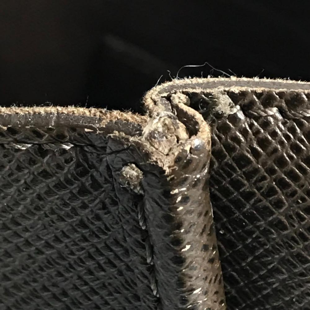 Louis Vuitton M32488 Taiga Andrei Crossbody Messenger Bag Flap Shoulder Bag