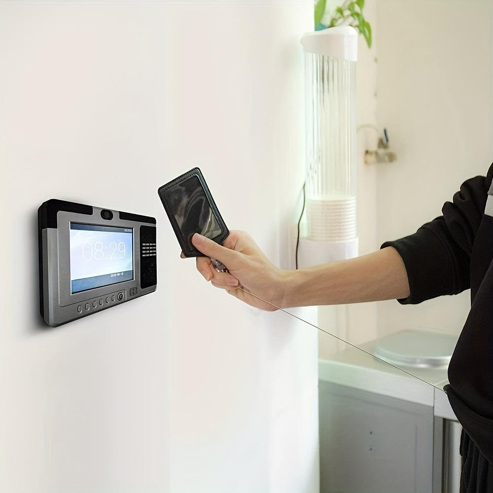 Skórzany (PU) smycz z wysuwanym uchwytem na identyfikator i karty dla pracowników