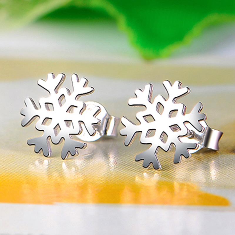 Silver Plated Snowflake Stud Earrings - Korean Love Classic for Winter, Girlfriend Birthday, Christmas, or New Year Gift.
