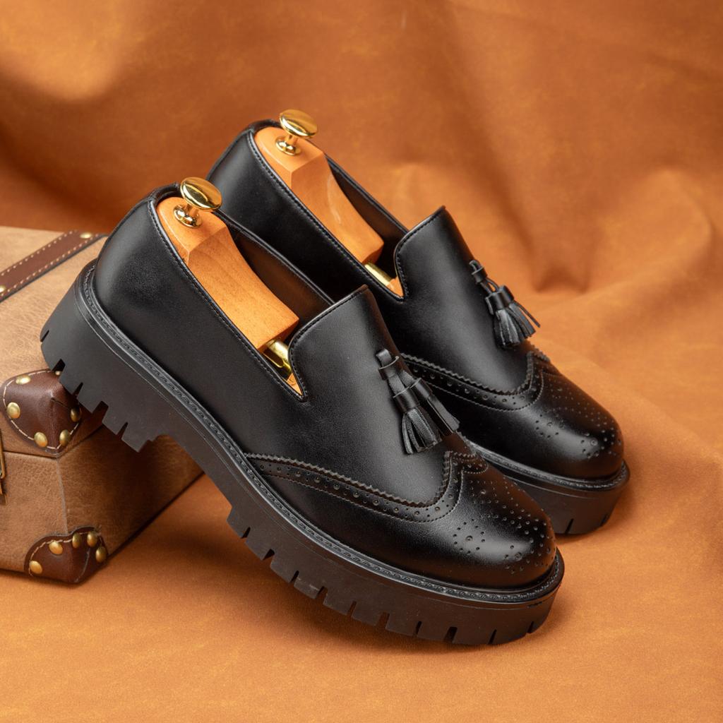 New Retro Fringed Men's Solid Color Loafers Round -Toed And Thick -Heeled Casual Dress Shoe Classic Office And Party Dress Shoes