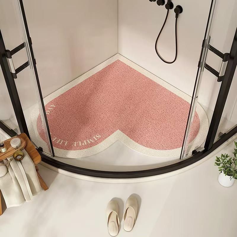 Heart-Shaped Non-Slip Shower Mat: Absorbent, Anti-Fall, Dirt-Resistant for Bathroom and Kids